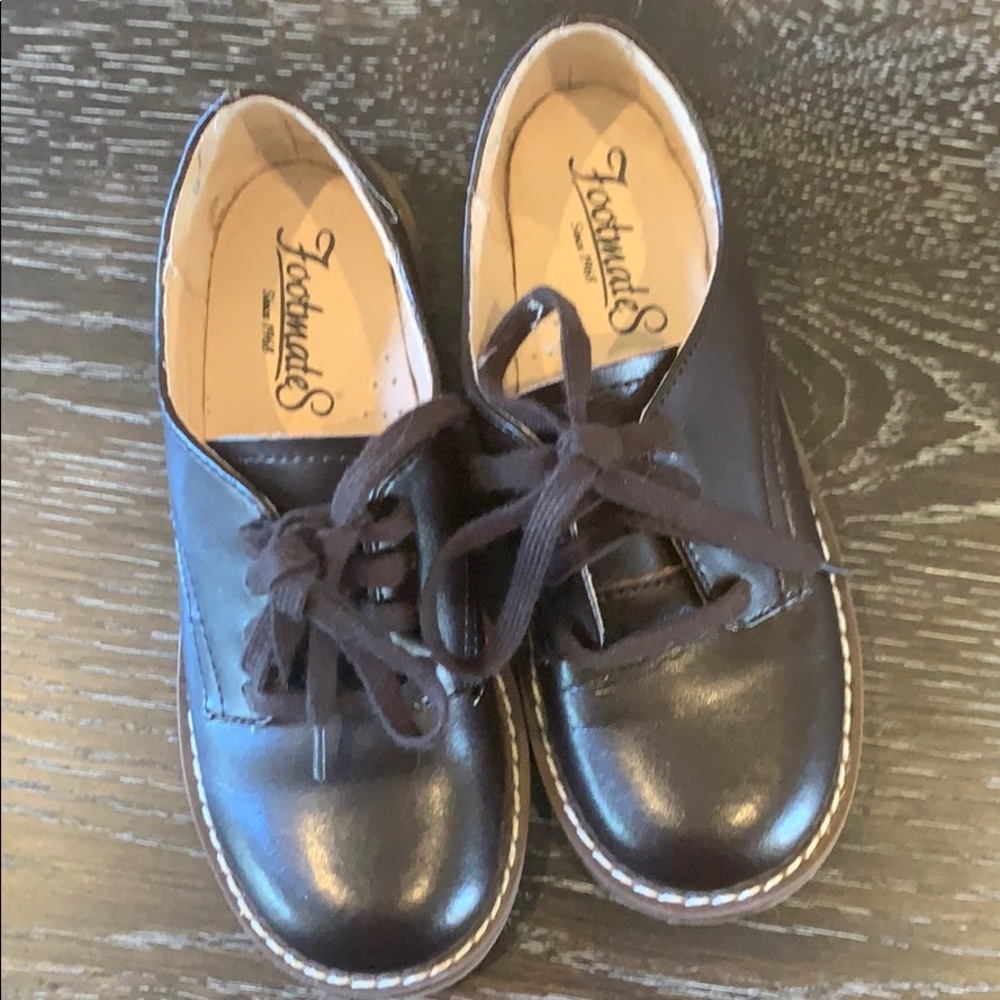 Footmates boys brown dress shoes 10M